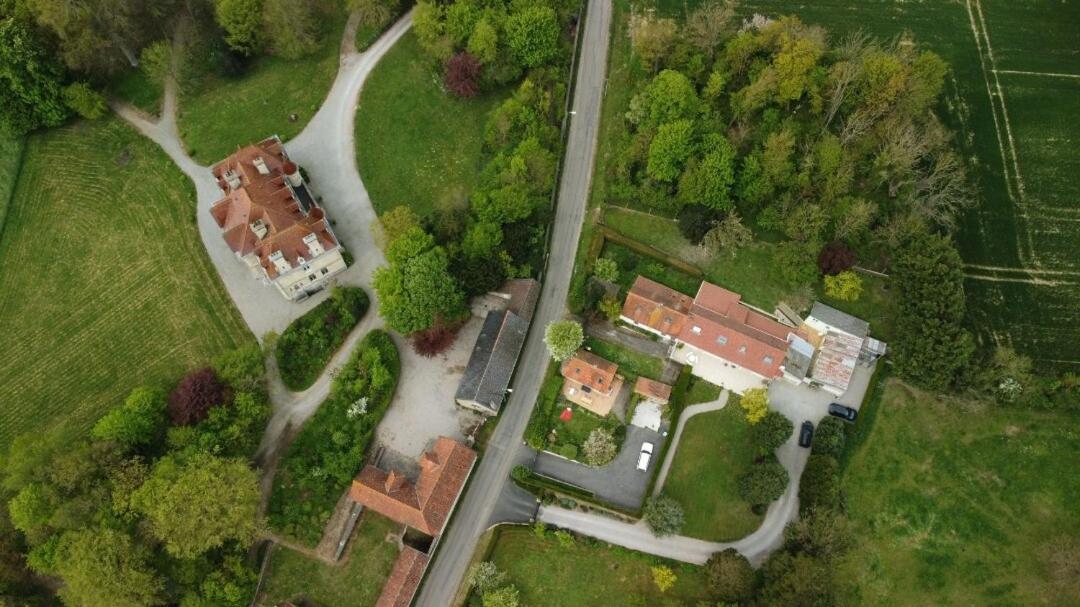 AUX PORTES DU CHATEAU Cottage intimiste et cosy à l'abri des regards propice à la detente Rinxent Esterno foto