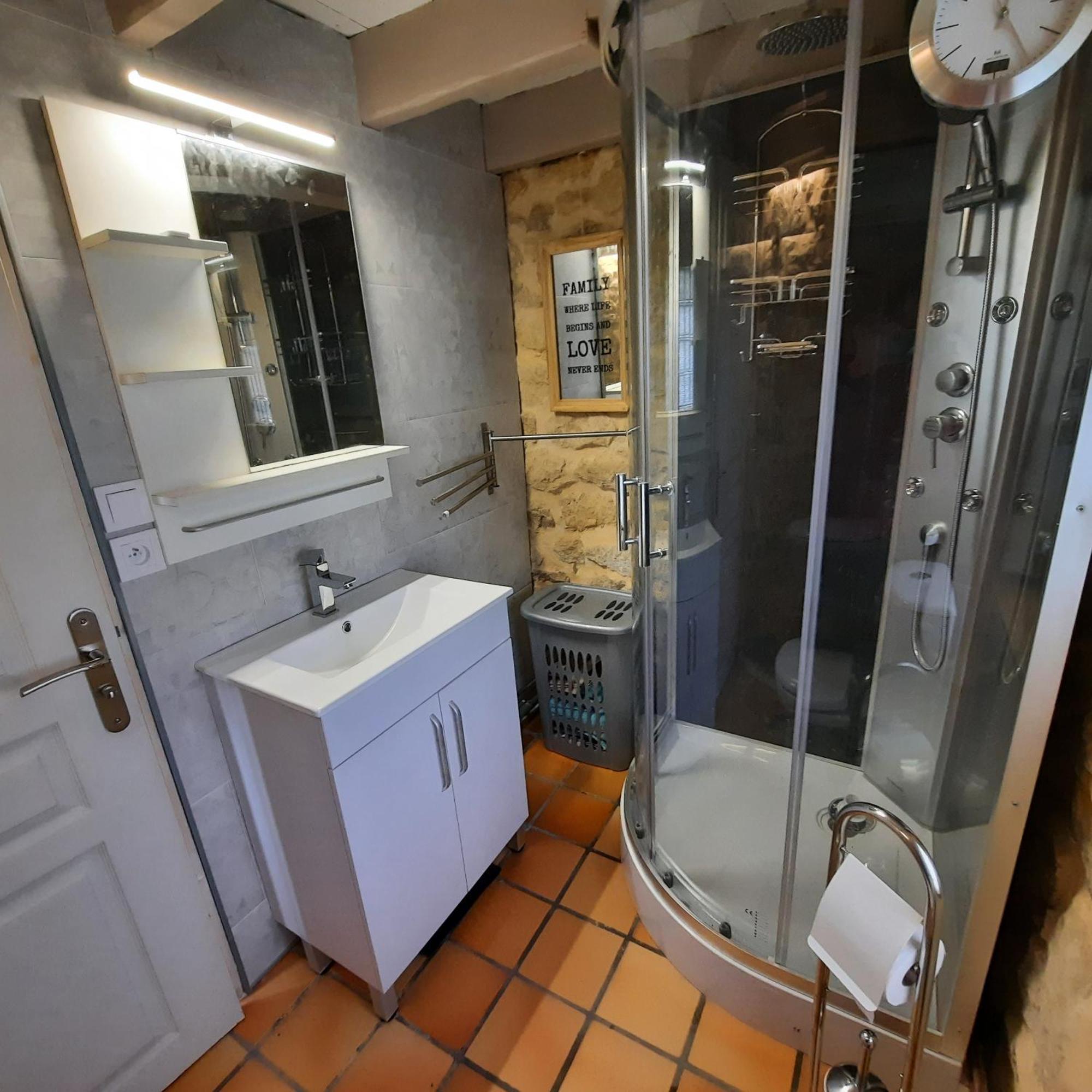 AUX PORTES DU CHATEAU Cottage intimiste et cosy à l'abri des regards propice à la detente Rinxent Esterno foto